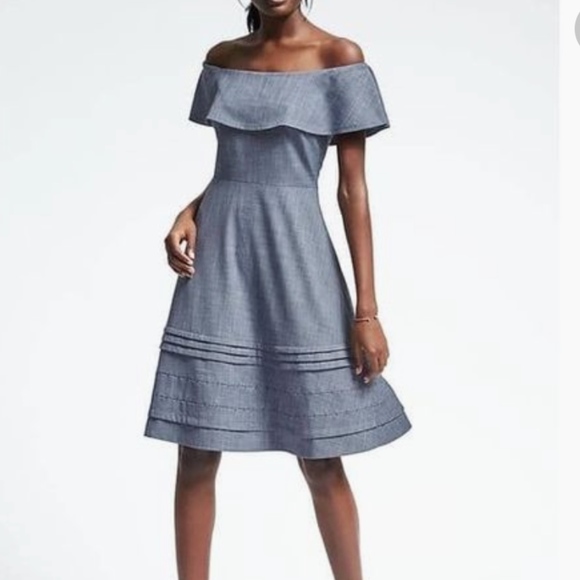 Banana Republic Off Shoulder Chambray Dress 10 - Picture 7 of 7